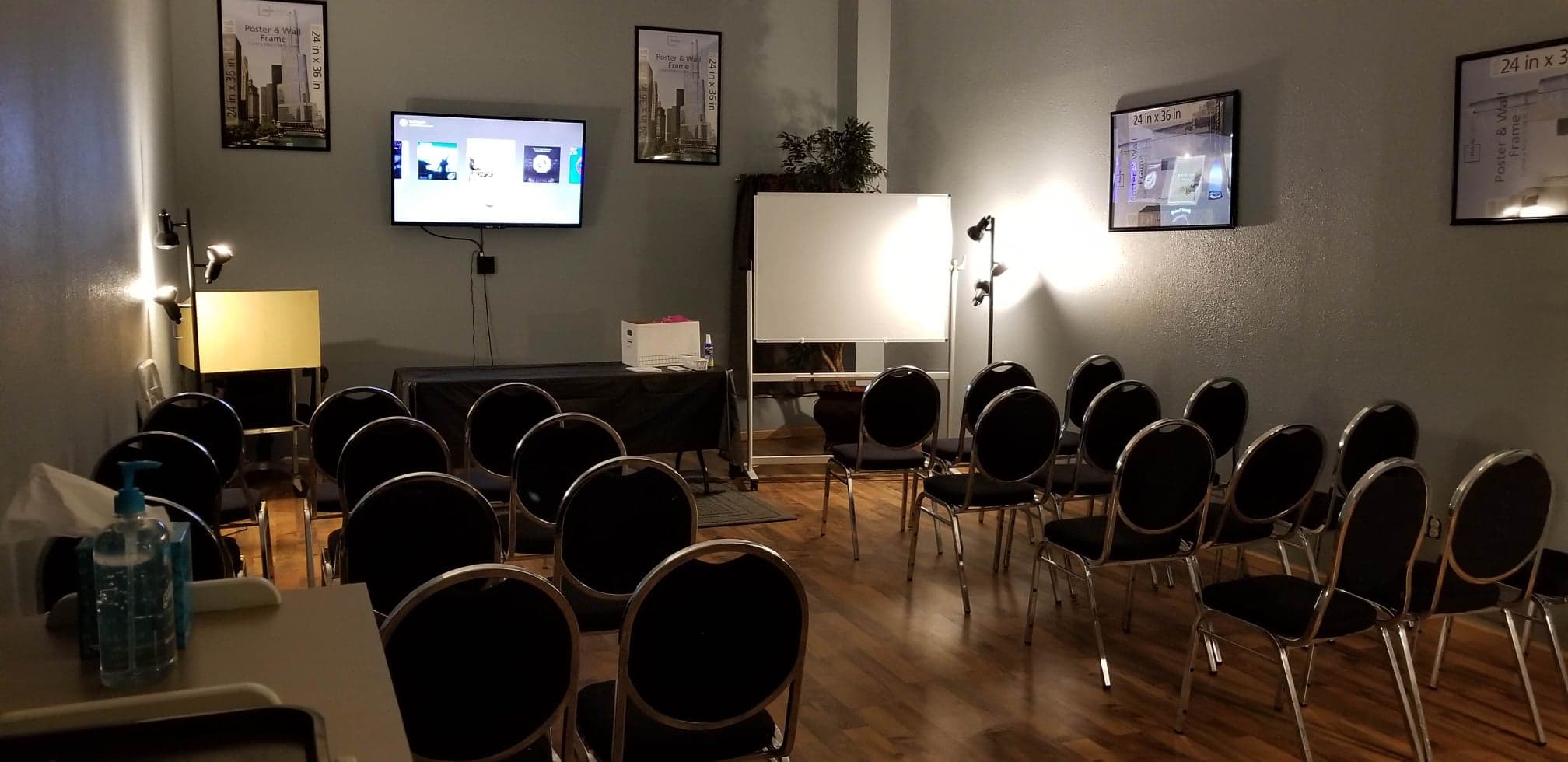 meetingroom2.jpg